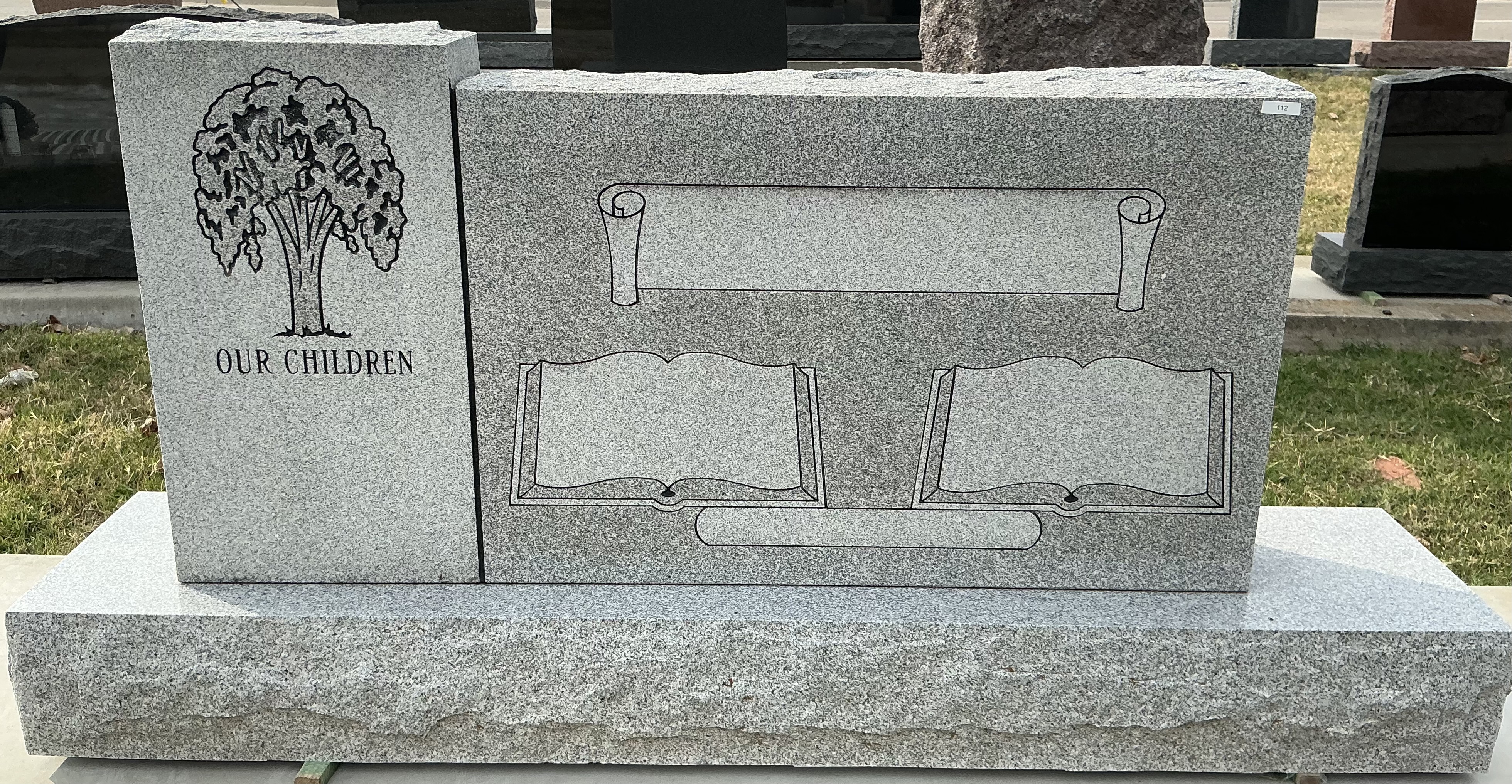 #112 DOUBLE W/ FAMILY TREE