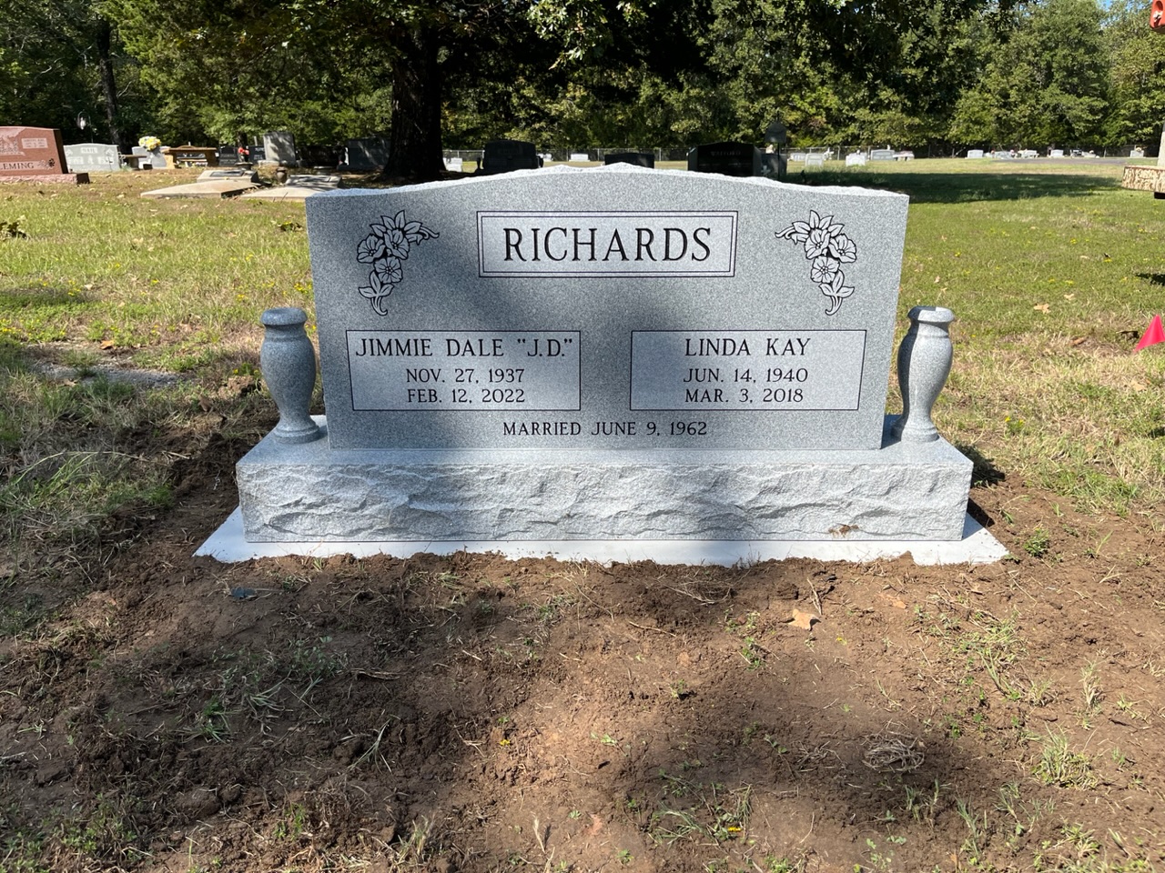 Granite granite monument