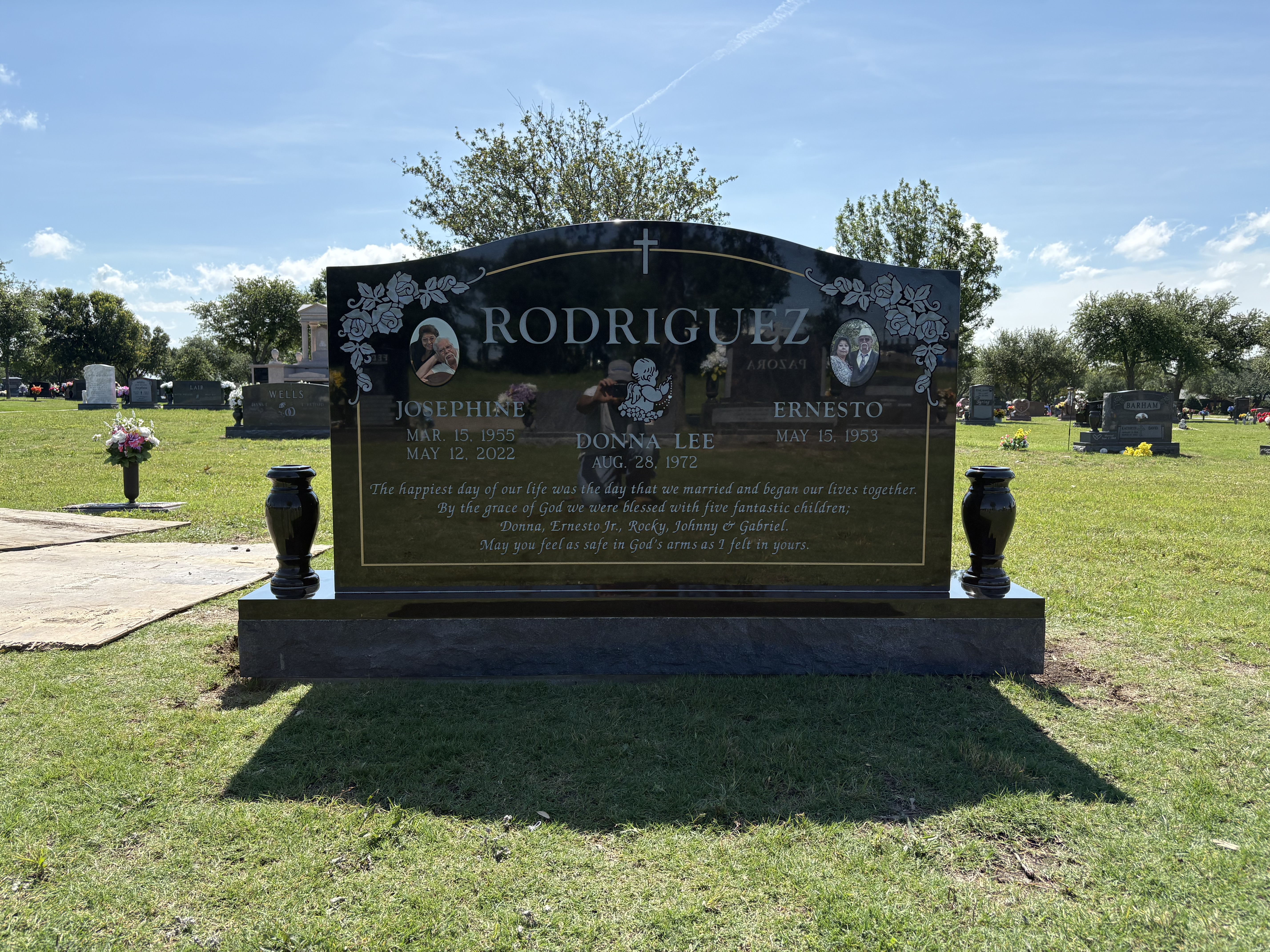 Granite granite monument