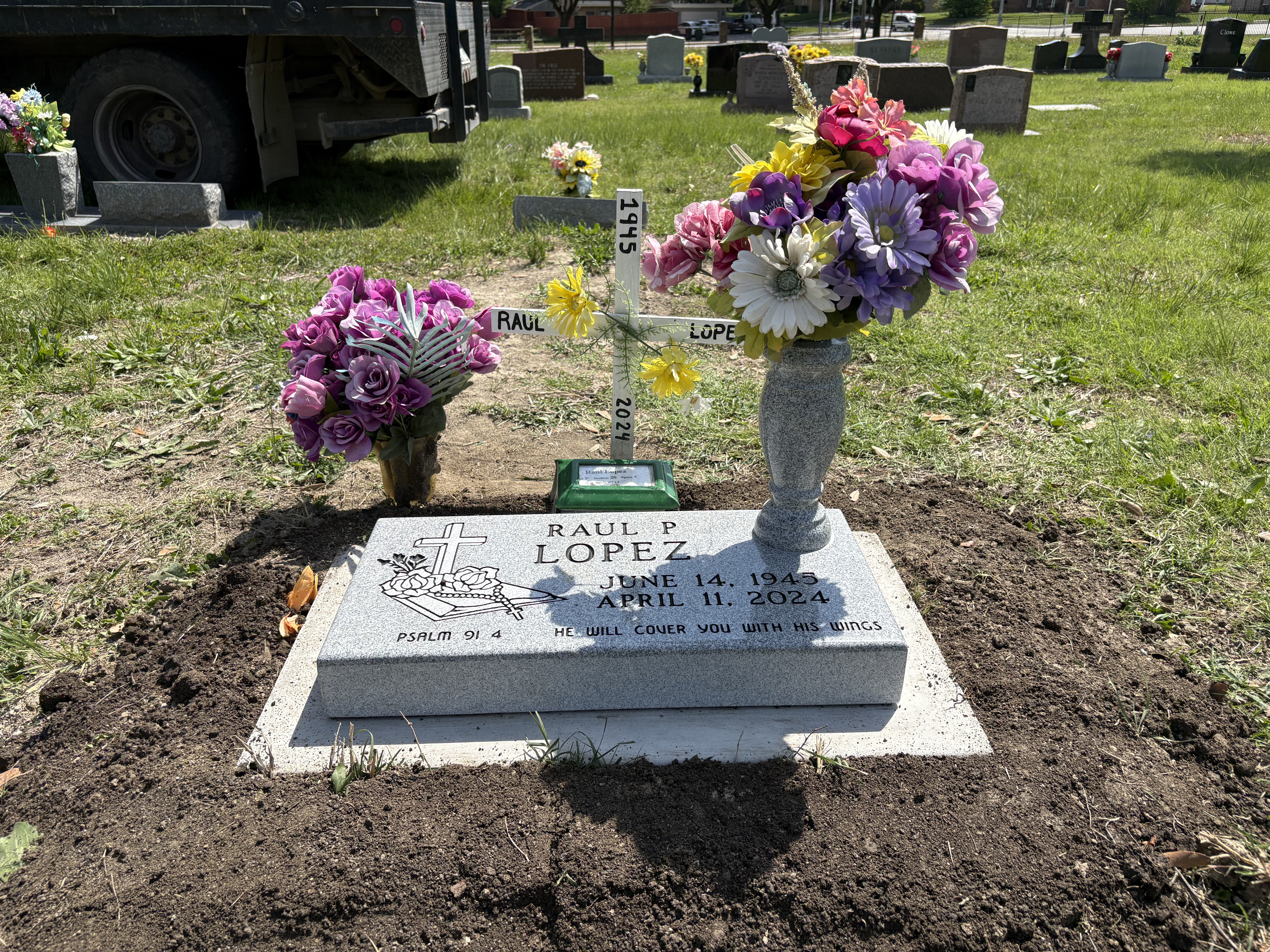 Granite granite monument