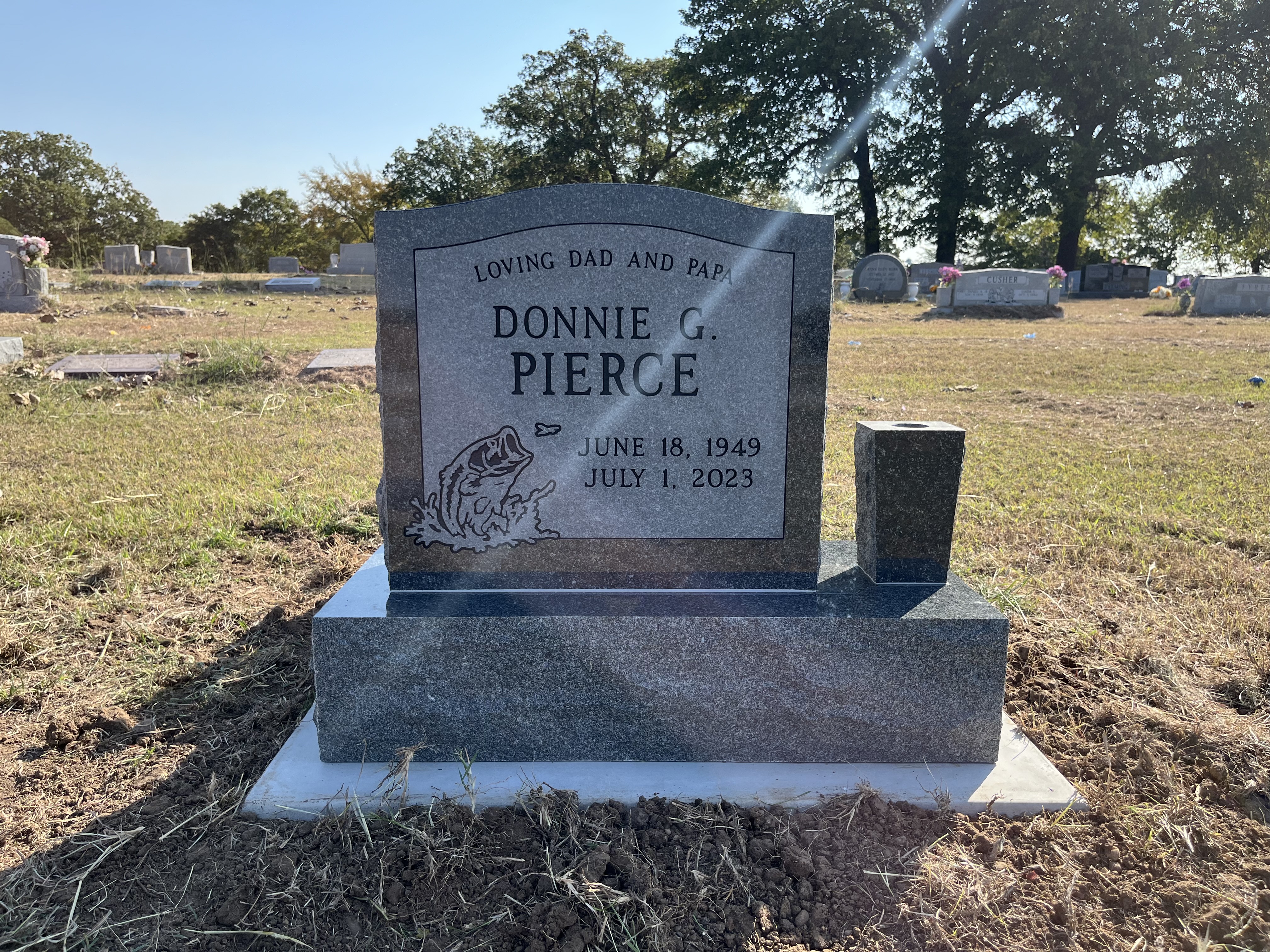 Granite granite monument