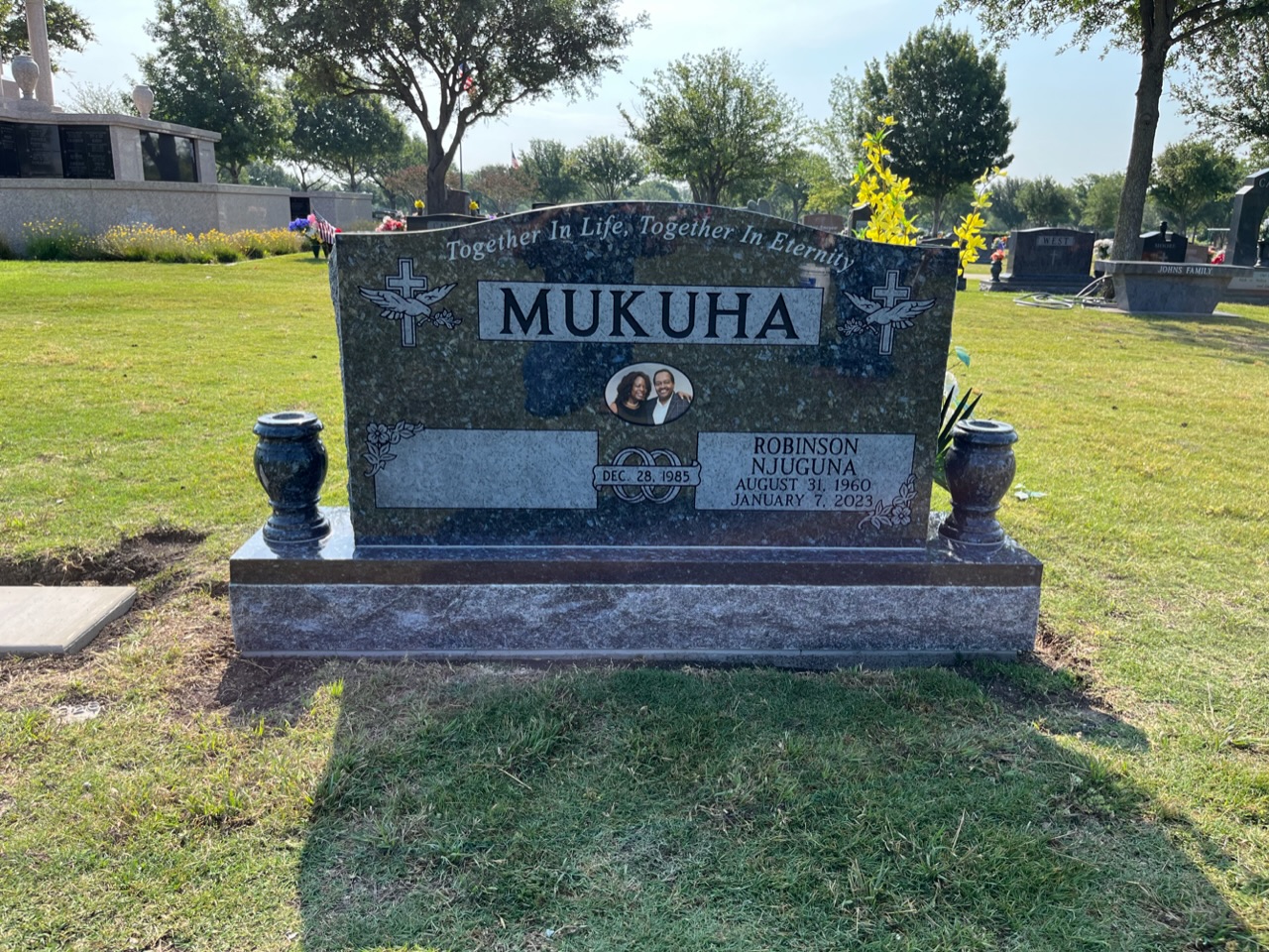 Granite granite monument