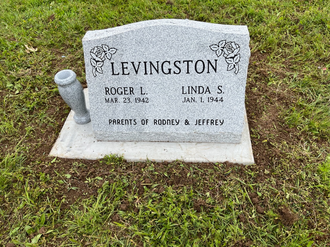 Granite granite monument