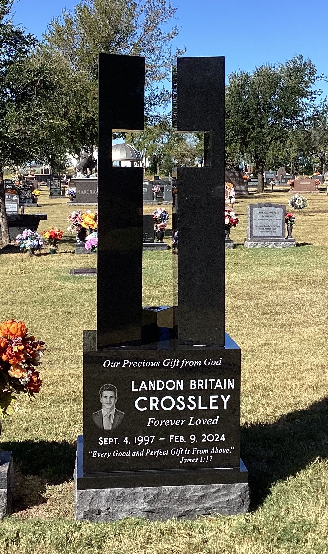 Granite granite monument