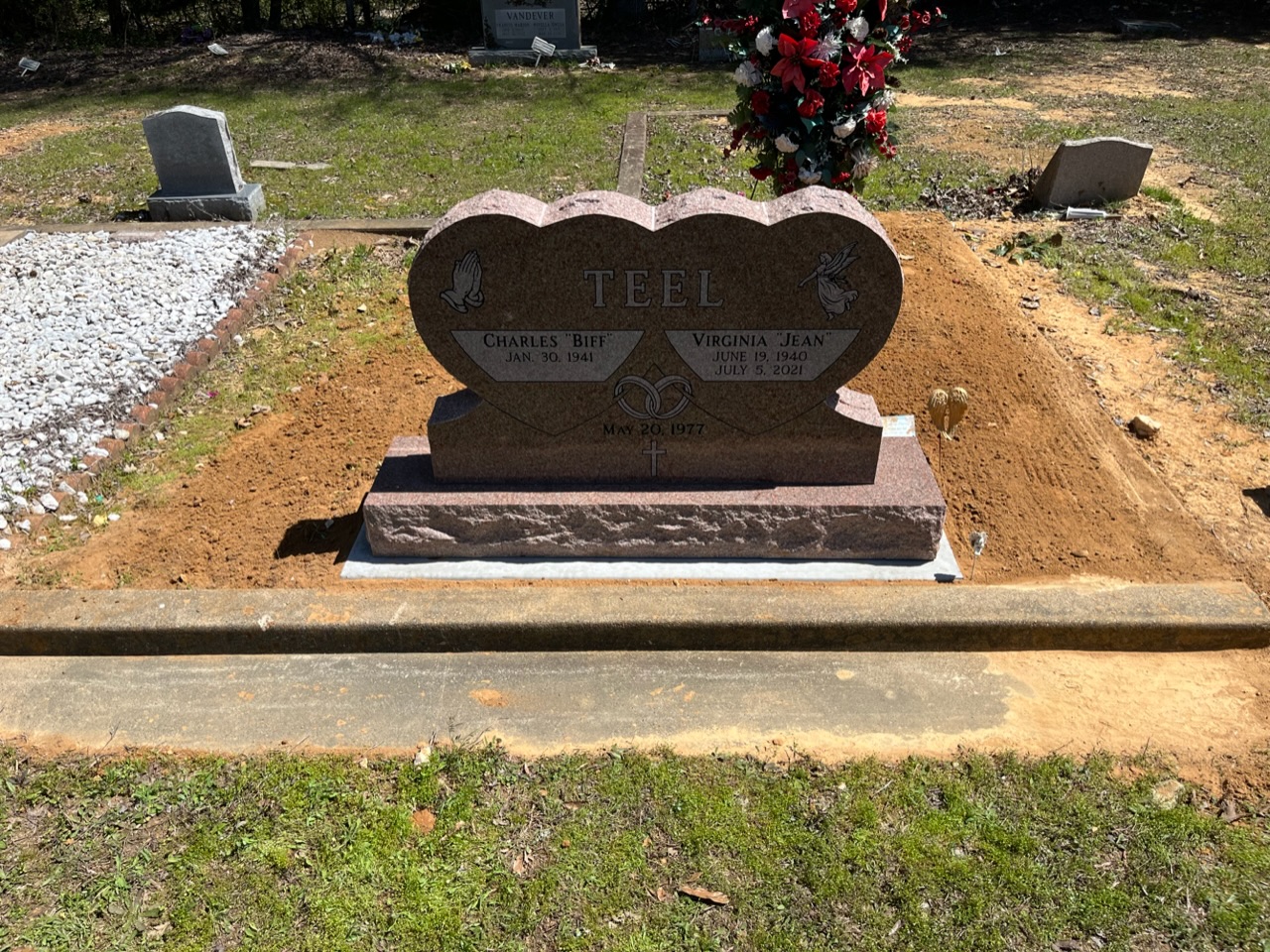 Granite granite monument