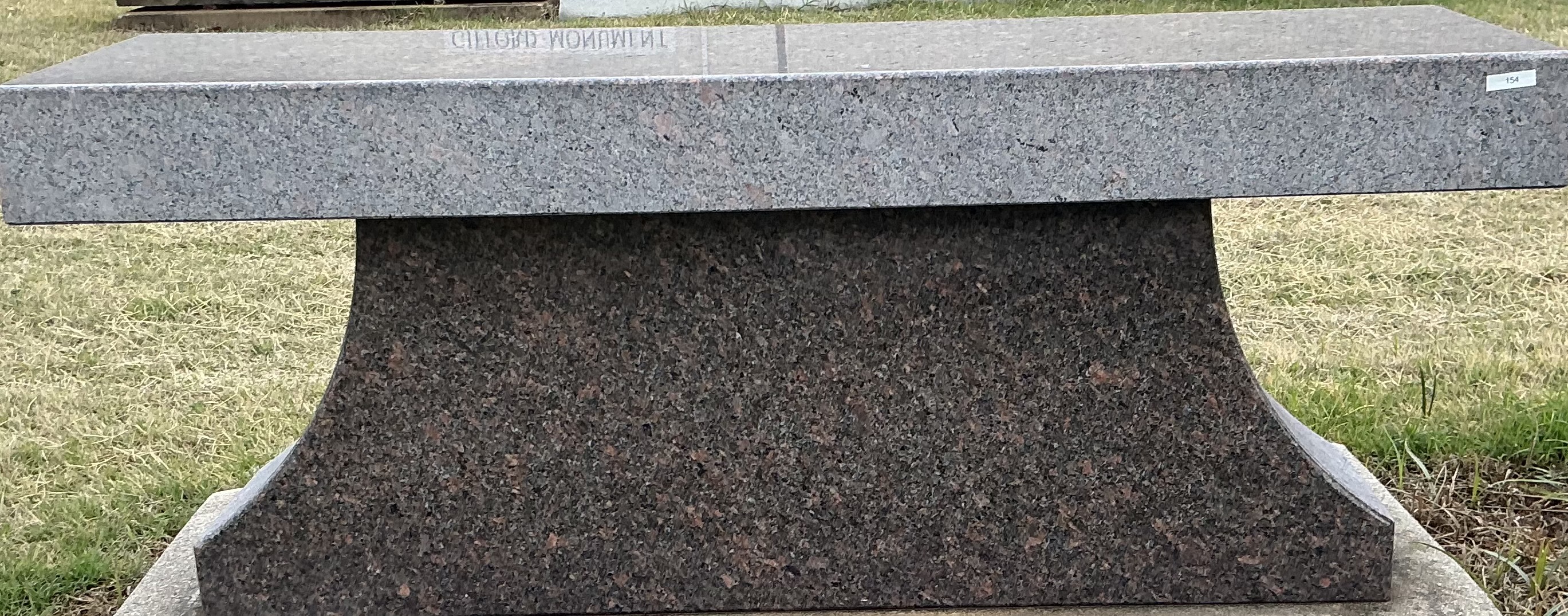 #154 BENCH W/ CREMATION PEDASTOOL