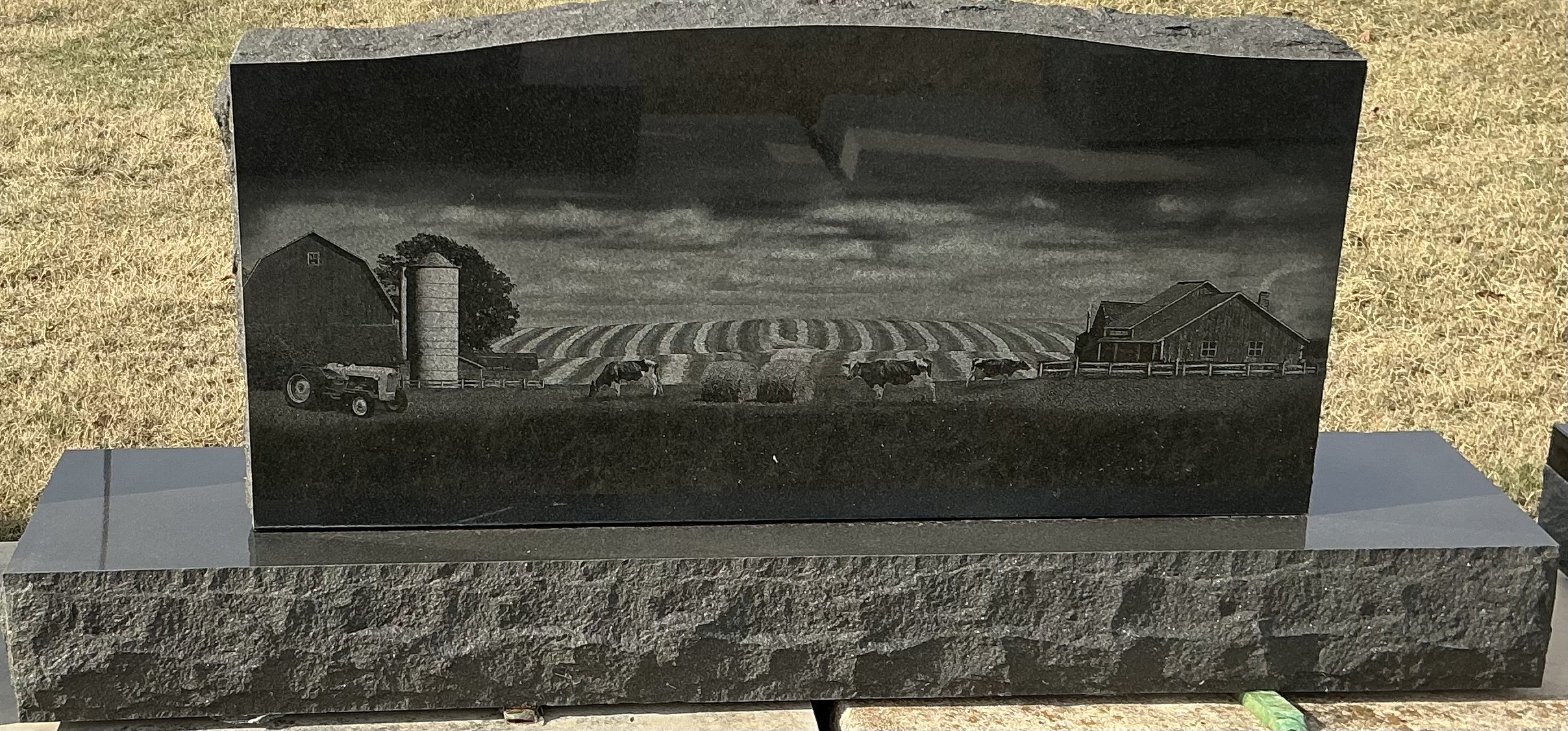 #137 DOUBLE SERP W/ FARM ETCHING