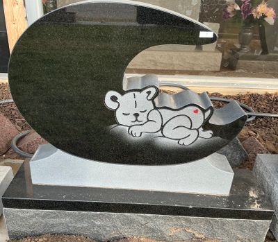 #7 BABY MOON W/BEAR